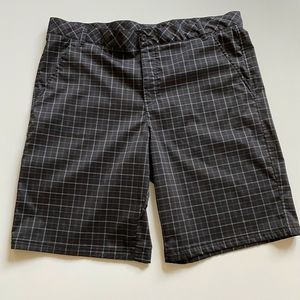 Fila Sport Golf Shorts Men's Sz 40 Black Plaid